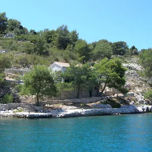 Dumboka Ferienhaus Sali